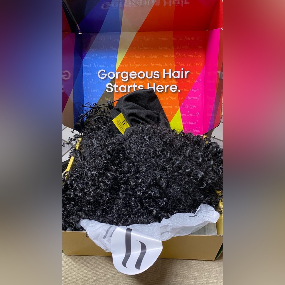 WIG - Hatched & Hooked Pineapple Turban Black Wig w/Box NEW - Picture 10 of 15